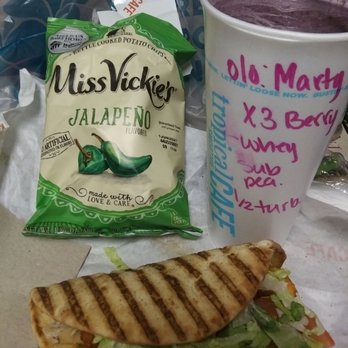 Tropical Smoothie Cafe - 04APR21 1st Time order from this Location via DD CKN BACON Ranch Toasted Flatbread, 3X Berries Oat ( gritty in texture due to ingredients) - Juice Bars & Smoothies Near Me - Schertz, Texas