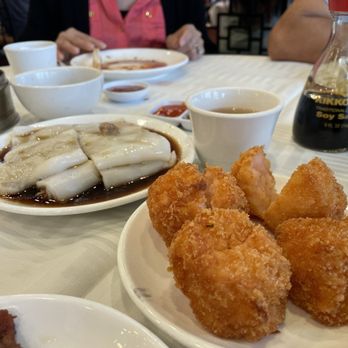 Seafood Cove 2 - Fried shrimp ball and beef noodle roll - Dim Sum Near Me - Westminster, California Seafood Cove 2 - Fried shrimp ball and beef noodle roll - Dim Sum Near Me - Westminster, California