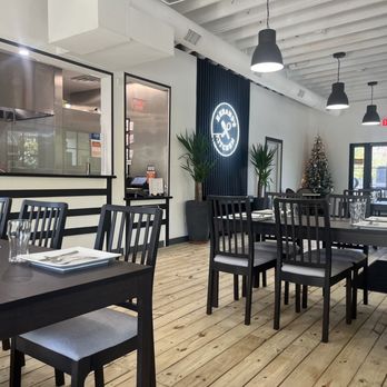 Herand's Kitchen - Indoor seating - Persian/Iranian Near Me - Houston, Texas