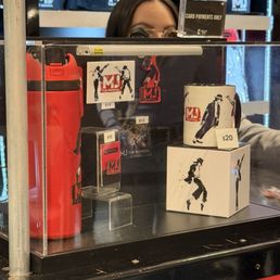 Merch Merch