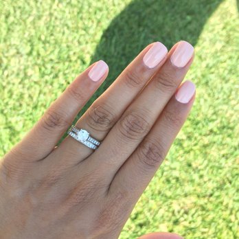 Leah's Nail Shop - Gel Manivure - Nail Salons Near Me - Carson, California