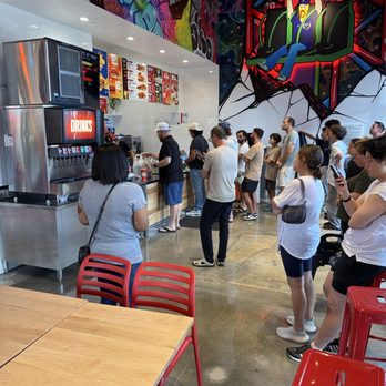 Dave's Hot Chicken - A line - Chicken Shop Near Me - Valencia, California Dave's Hot Chicken - A line - Chicken Shop Near Me - Valencia, California