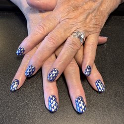 Bloomin' Nails - Geometric