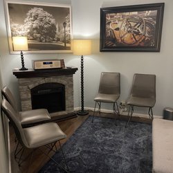 Gabriel Alaniz, LMFT - Waiting Room