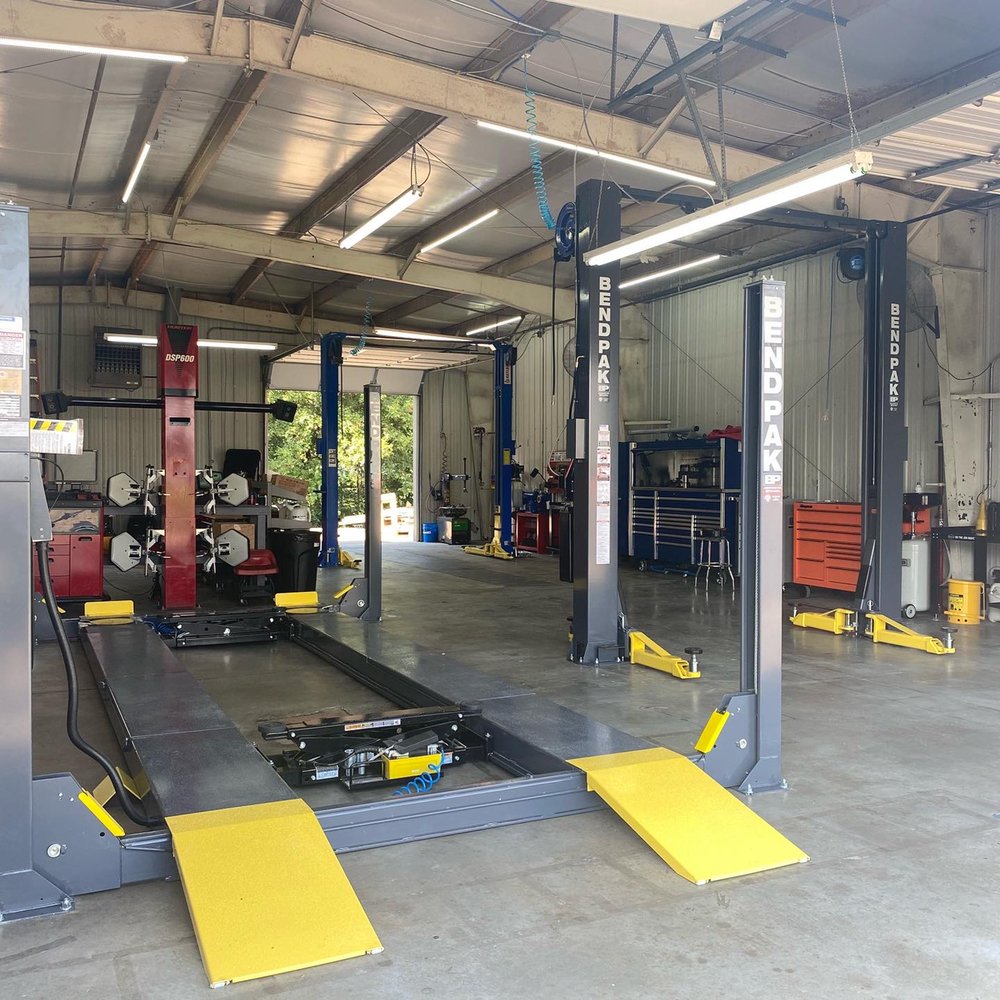 ADVANCED AUTOMOTIVE Updated June 2024 2412 S 8th St, Rogers