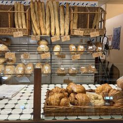 Aux P'tits Oignons - Baked goods