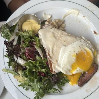 Bistro Du Jour - Croque Madame.... Awful presentation and crappy taste - French Near Me - Washington, DC, District of Columbia Bistro Du Jour - Croque Madame.... Awful presentation and crappy taste - French Near Me - Washington, DC, District of Columbia