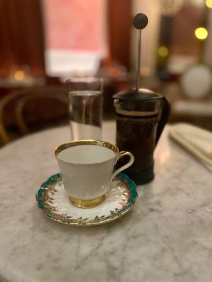 Bistro La Floraison by null