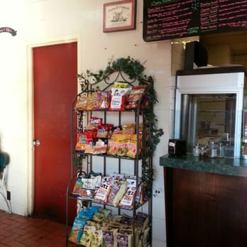 Pete's Brooklyn Eats - the inside of a restaurant - Italian Near Me - Brooklyn, New York