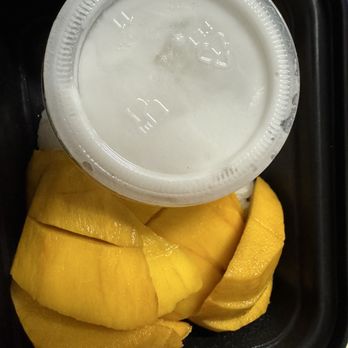 Langley Thai Cuisine - Mango sticky rice - Thai Near Me - Hampton, Virginia