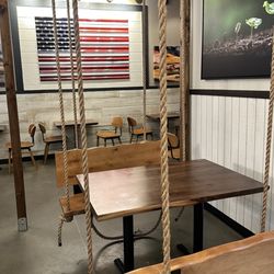 Nick's Roasting - Swinging seats!