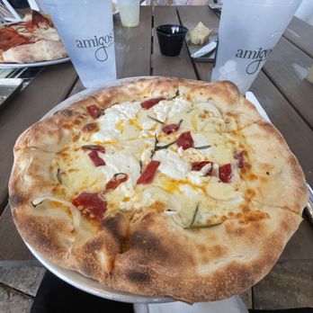 Amici 30A Italian Kitchen - bianca pizza 2022 - Italian Near Me - Inlet Beach, Florida