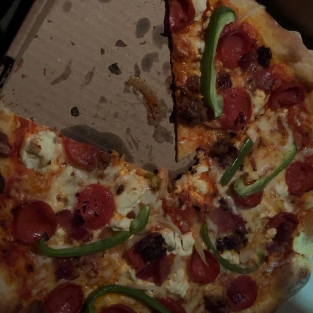 Backyard Bistro - Twelve inches of floppy soggy pie. - Pizza Near Me - Charlotte, Vermont Backyard Bistro - Twelve inches of floppy soggy pie. - Pizza Near Me - Charlotte, Vermont