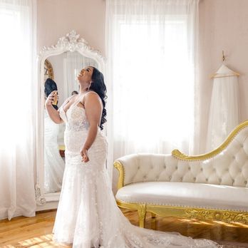 La Reve Bridal Couture - Bridal Near Me - Pearland, Texas La Reve Bridal Couture - Bridal Near Me - Pearland, Texas