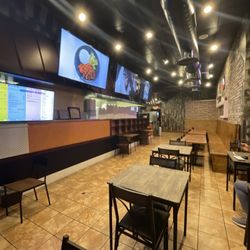 Ko Chicken - Dining area