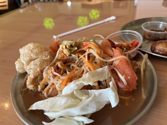 Banh Somtum by null
