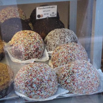 Stubs Bageri - Giant rum balls! - Bakeries Near Me - Langeskov, 83