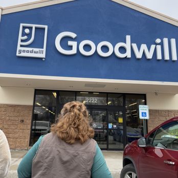 GOODWILL STORE - Updated January 2025 - 2222 W Sycamore St, Kokomo 