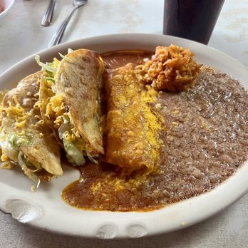 Brown Mug Cafe - Combo plate with two tacos and an enchilada with red sauce - Mexican Near Me - Winslow, Arizona