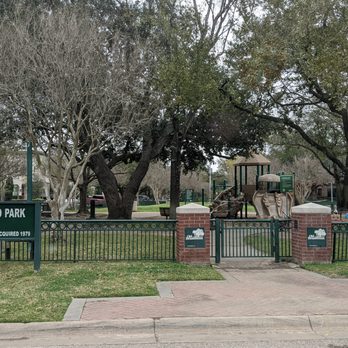 Old Braeswood Park - Braeswood Park - Parks Near Me - Houston, Texas
