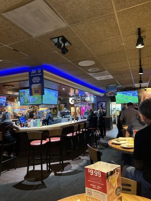 Applebee's Grill + Bar by null