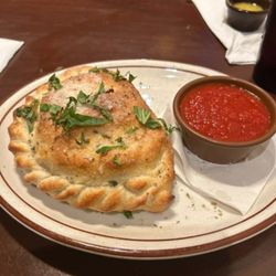 Redpoint Inn Restaurant - Mage-a-Rita Calzone