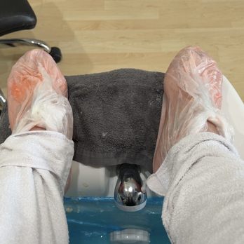 Broadmoor Nails and Spa - The "aaahhh" moment in the Gentlemen's Paraffin pedicure! - Nail Salons Near Me - Shreveport, Louisiana Broadmoor Nails and Spa - The "aaahhh" moment in the Gentlemen's Paraffin pedicure! - Nail Salons Near Me - Shreveport, Louisiana