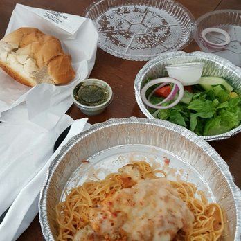 Cafe Verona - Chicken Parm, no sauce on the noodles! - Italian Near Me - Independence, Missouri