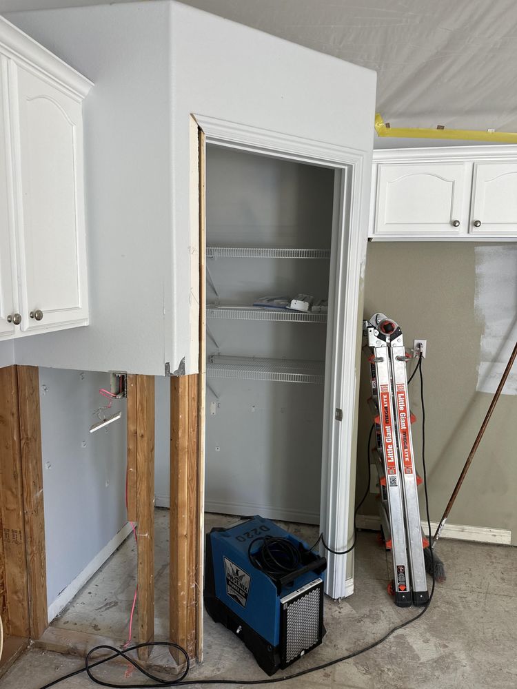 Slide of Water Damage Specialists