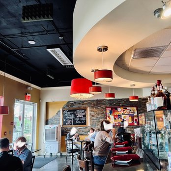 Prosecco Cafe - people sitting at tables in a restaurant - Breakfast & Brunch Near Me - Palm Beach Gardens, Florida Prosecco Cafe - people sitting at tables in a restaurant - Breakfast & Brunch Near Me - Palm Beach Gardens, Florida