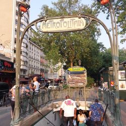 Métro Blanche