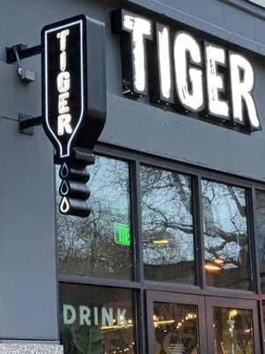 Tiger Restaurant & Lounge by null