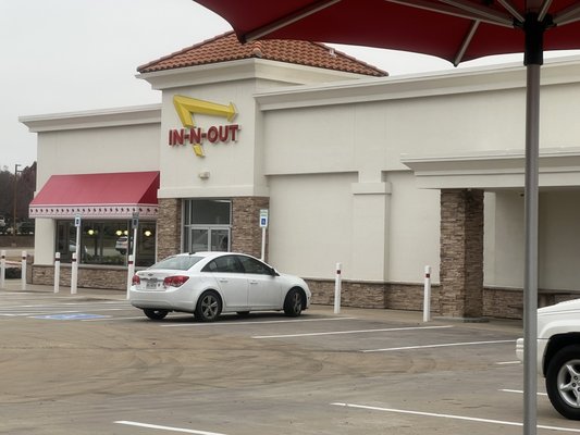 In-N-Out Burger by null