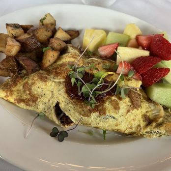 Se7en - Chipotle chicken omelet - Asian Fusion Near Me - Houston, Texas