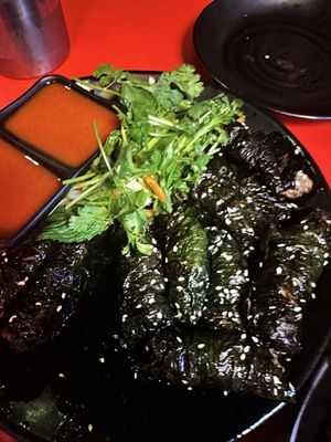 Short Round / Crying Tigers by null