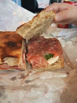 All’Antico Vinaio by null