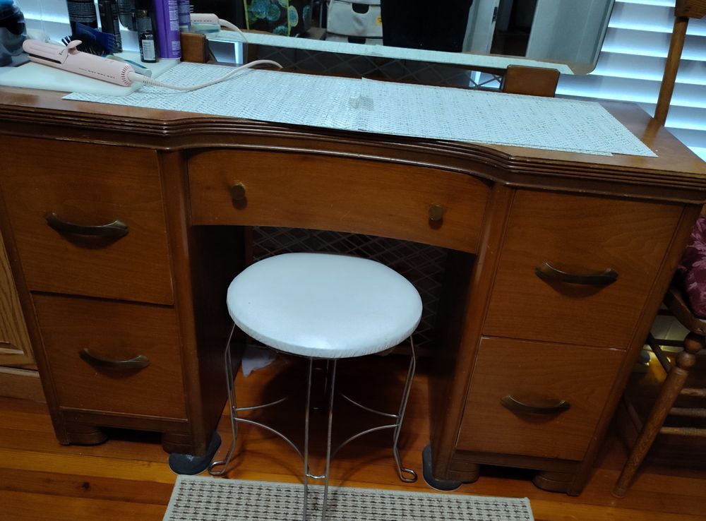 Barker's Phil Furniture Refinishing - upholstery in Greensboro, NC