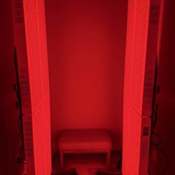 Restore Hyper Wellness - Red light therapy room