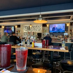 Bar Harbor - Dining area and bar