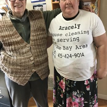 Aracely and Crew - Una clienta - Home Cleaning Near Me Aracely and Crew - Una clienta - Home Cleaning Near Me