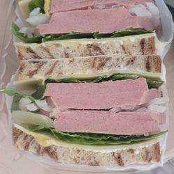 Old Nelson Food Market - Liverwurst sandwich