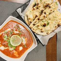 Tandoori Chef 2 - Butter Chicken with Garlic Naan