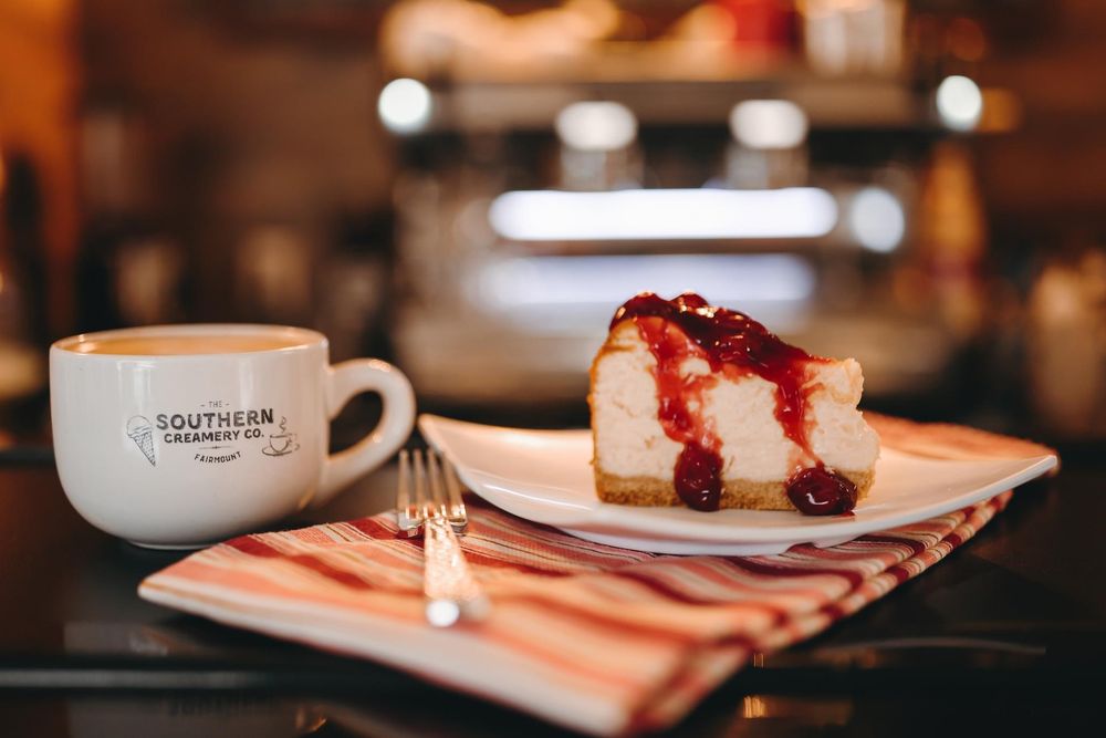 The Southern Creamery Logo