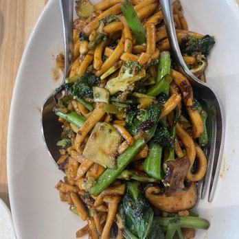 dan modern chinese - Chinese Near Me - Long Beach, California