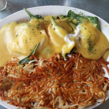 The Depot Eatery - Vegetarian benedict - American Near Me - Grants Pass, Oregon