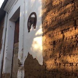 La Finca - Paredes de adobe me encantan