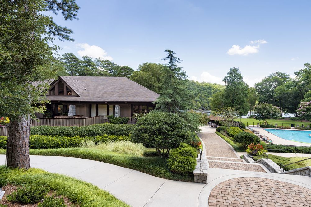 WALTON ON THE CHATTAHOOCHEE 89 Photos & 39 Reviews Apartments