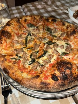 Folks Pizzeria by null