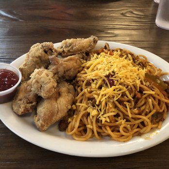 Mama Fina's - Filipino spaghetti with fried chicken - Filipino Near Me - New York, New York