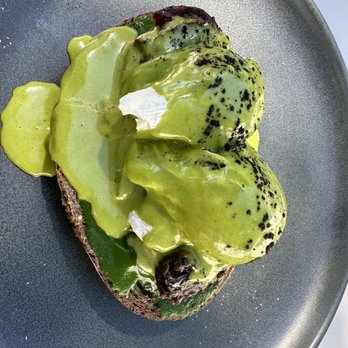 Parakeet Cafe - Del Mar - Eggs Benedict On Toast (veg) - Coffee & Tea Near Me - San Diego, California Parakeet Cafe - Del Mar - Eggs Benedict On Toast (veg) - Coffee & Tea Near Me - San Diego, California